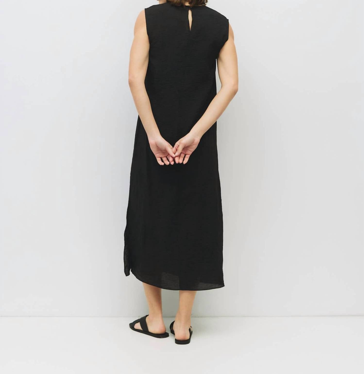 Mod Ref - Alden Midi Dress