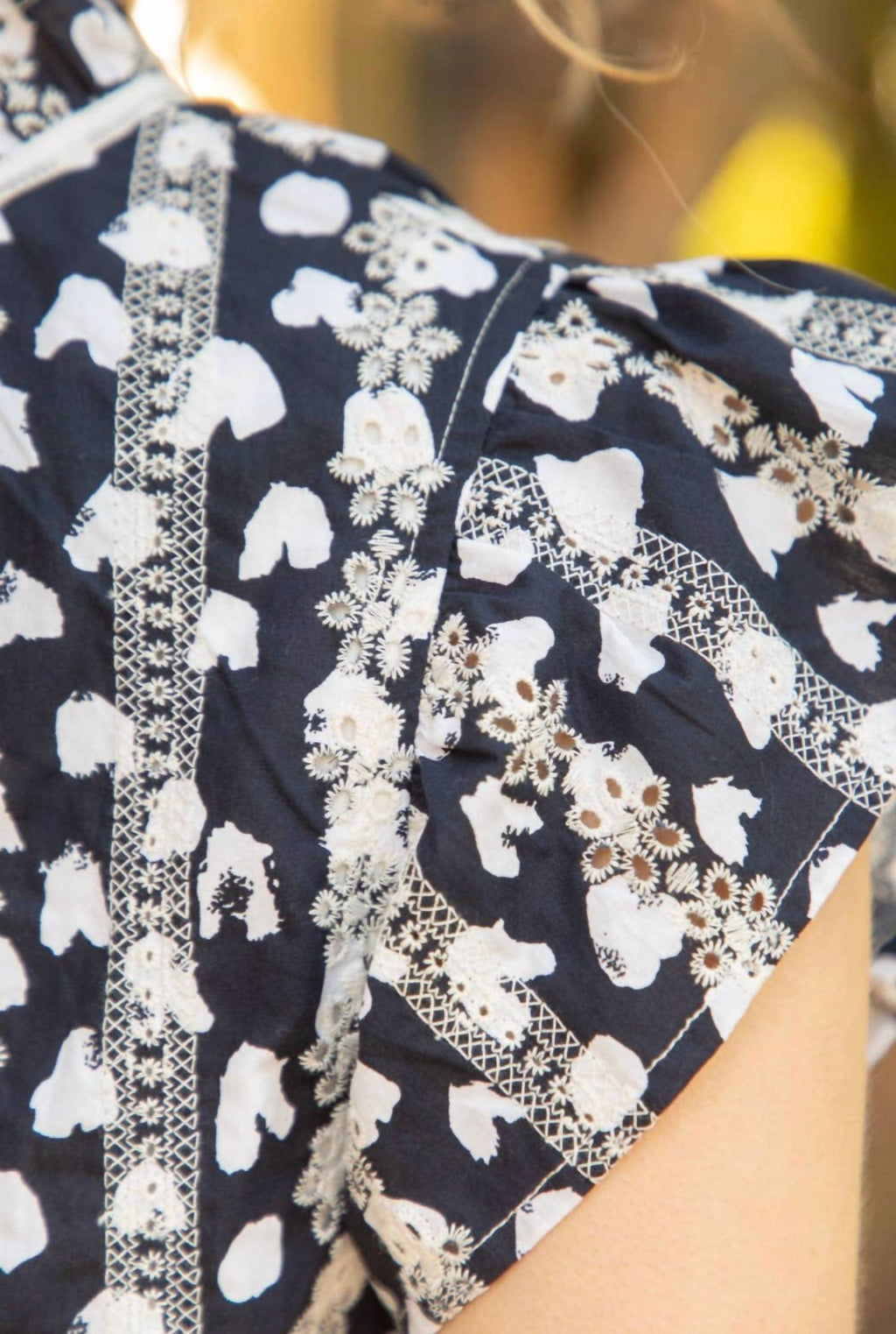 Voy - Heart Printed Eyelet Shift Dress