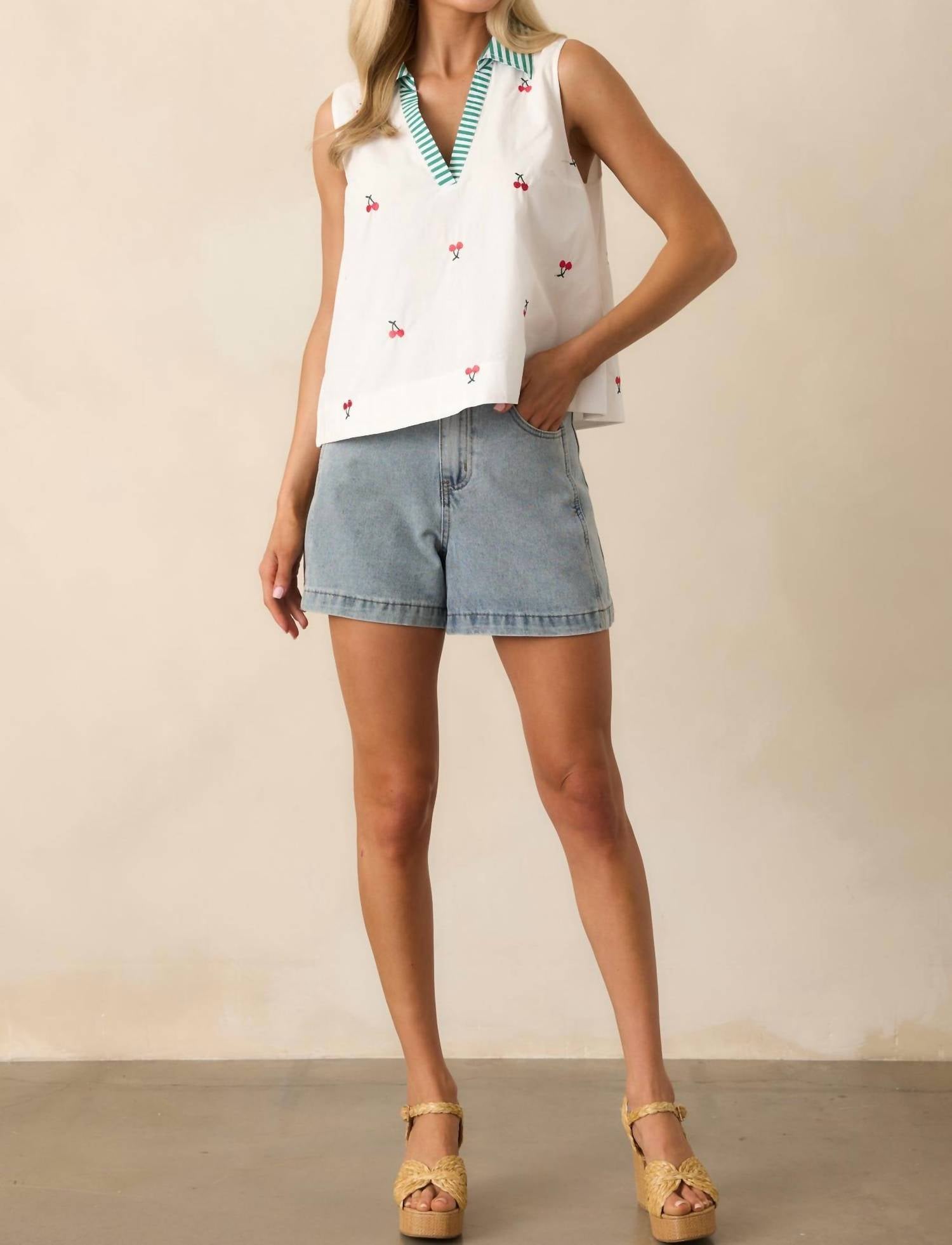 &Merci - Fruit Pattern Shirt Collar Sleeveless Top