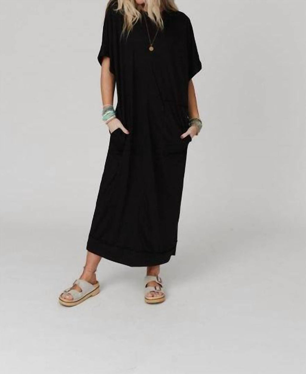 Three Bird Nest - Short Sleeve T-Shirt Maxi Dress