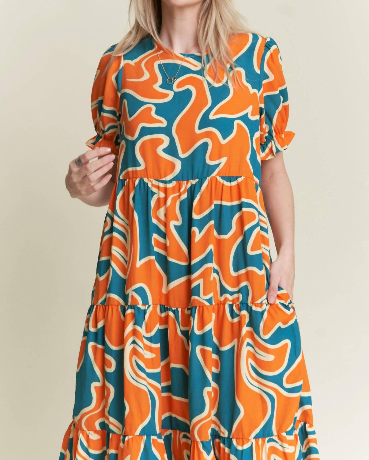 Jade By Jane - Beautiful Chaos Tiered Short Sleeve A-line Midi Dress